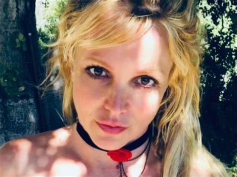 nude snap pics|Britney Spears posts FULL FRONTAL naked snap to her Instagram